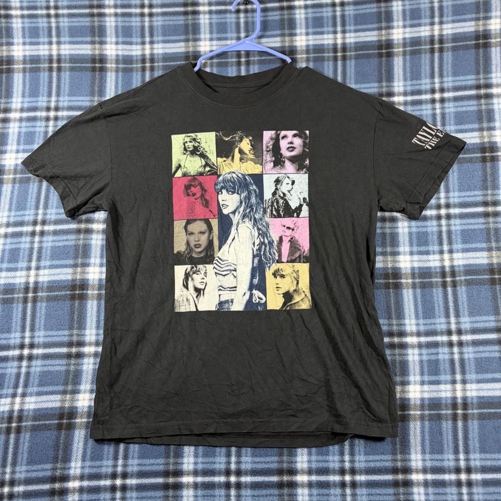 Taylor Swift The Eras Tour Concert T-Shirt Black Graphic Tee Women Medium